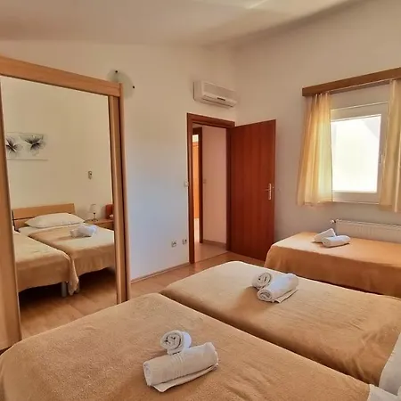 Apartment Saric Dugi Rat